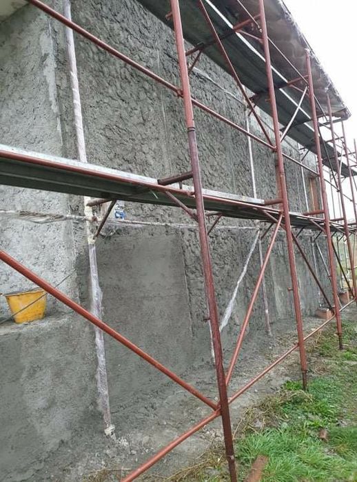 Hidroizolatii, izolatii termice si amenajari interioare