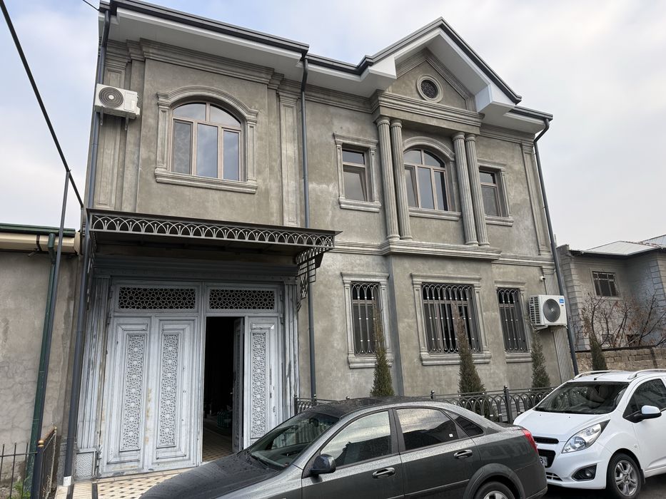 3 sotik uy engi sotiladi