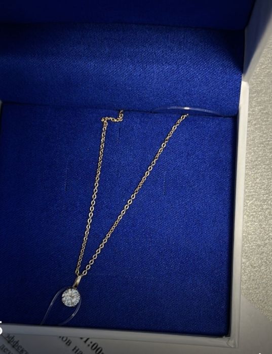 Подвеска с фианитом золотая