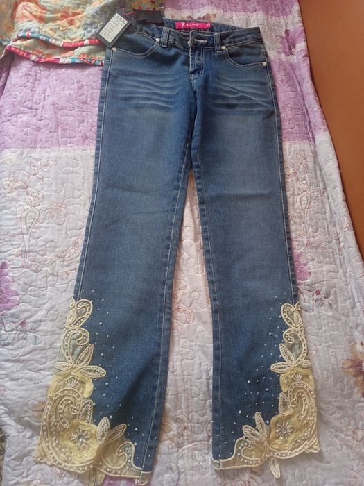 Продам Срочно джинсы