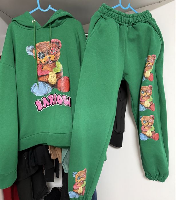 Спортен екип в зелено+подарък горнище