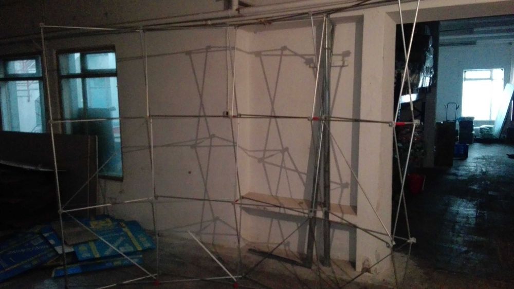 Panou expozitional tip Paianjen Made in USA mese sampling