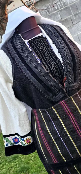 Македонска носия