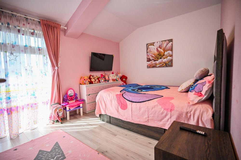 Casa individuala de inchiriat/ vanzare