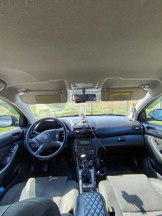 Toyota avensis t25