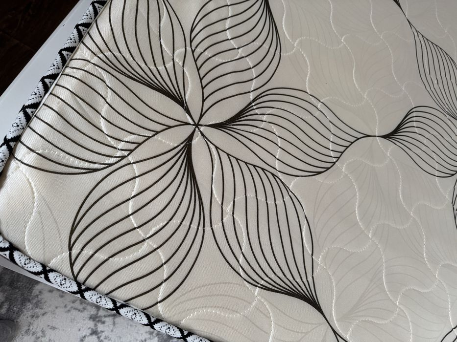 Матрас (180/200)