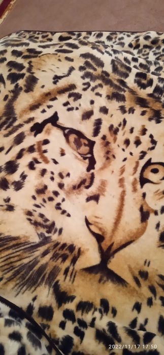 Продам плед на двухспальную кровать