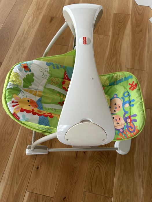 Бебешки шезлонг/люлка Fisher Price