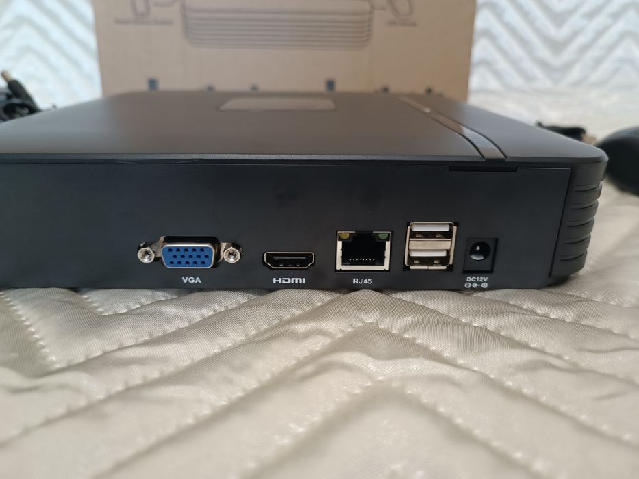 8 канален мрежов видео рекордер с 500GB ,хард диск