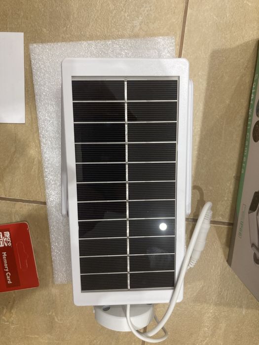 Соларна камера Напълно автономна Безжична WIFI  Нови с карта памет