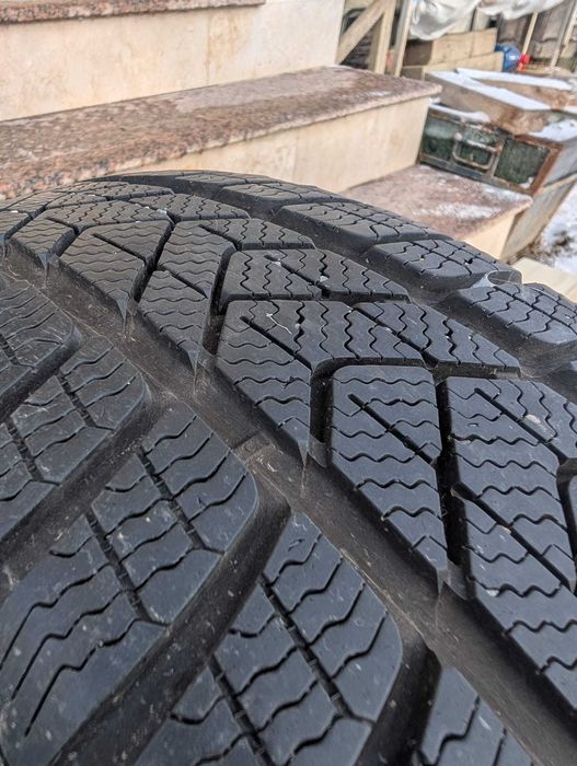 2 cauciucuri anvelope iarna Pirelli Sottozero 3 RFT 225 45 R19 98v