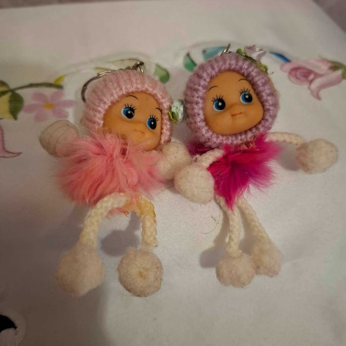 Детски кукли и висулка