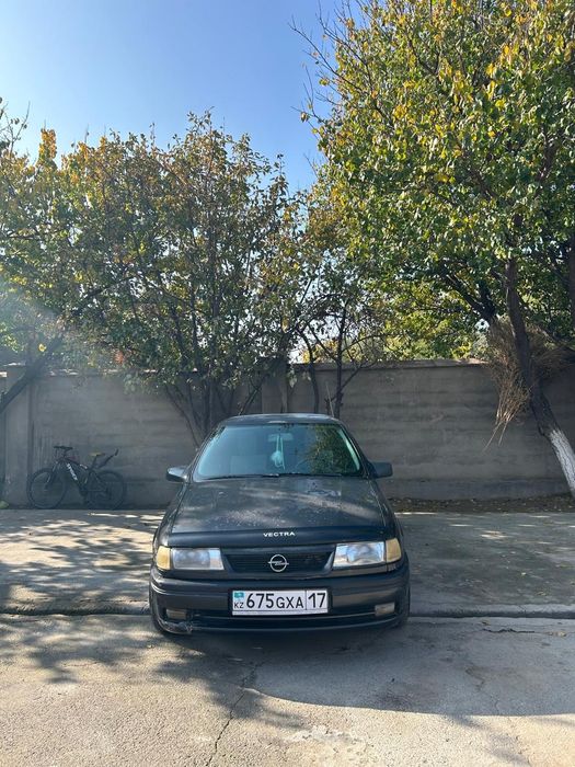 Продам  лекковые  автомобили.  Опел Вектра. Состания хороший. Маторы,