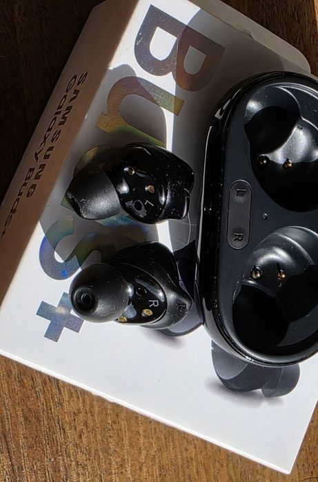 Наушники Samsung Buds+