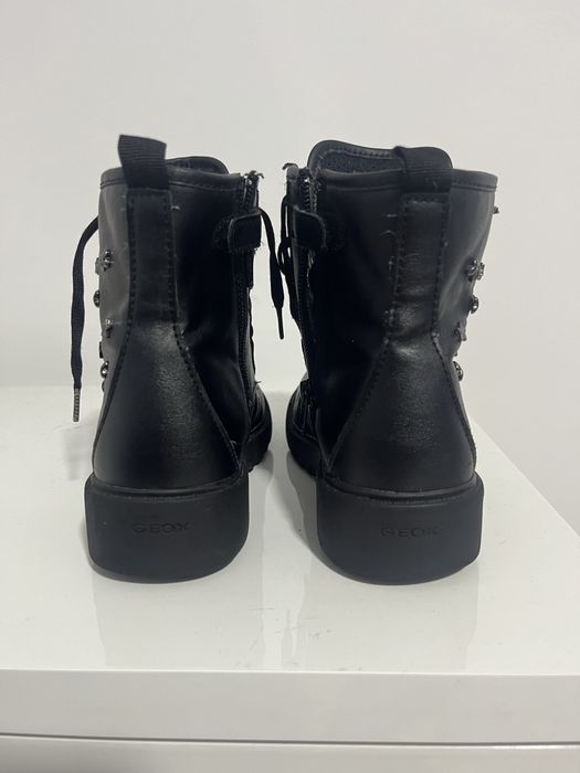 Ghete fetite geox
