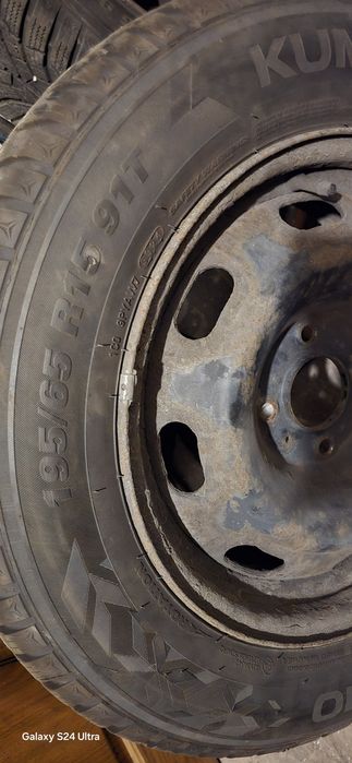 Продавам зимни  гуми