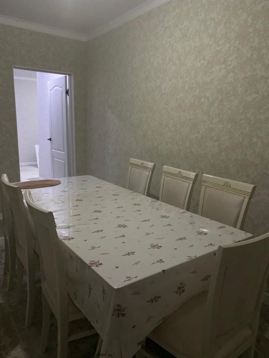 Стол и 8стул продаються