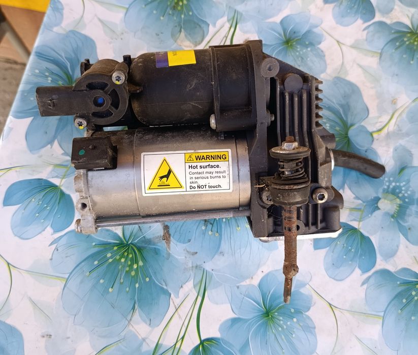 Compresor Aer Mercedes-Benz R-Class 2009/07-2011/12 V251, W251 R 300 300 4matic 170KW 231CP Cod A2513202004 / A 251 320 20 04