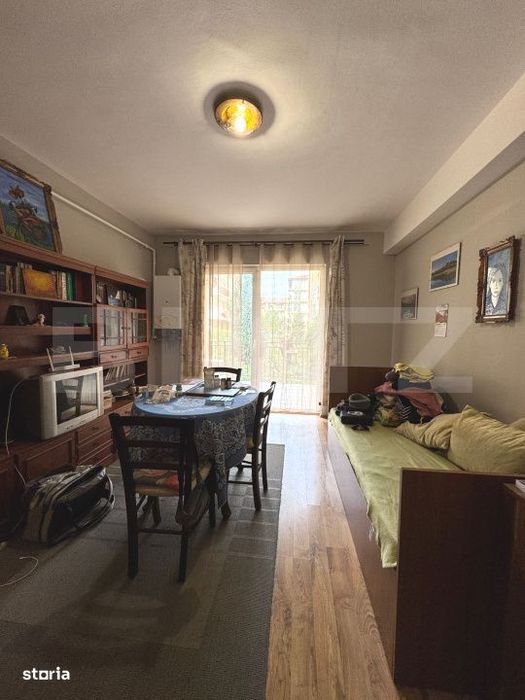 Apartament cu 2 camere, 50mp, decomandat, terasa 18mp, zona Porii — fotografia 3