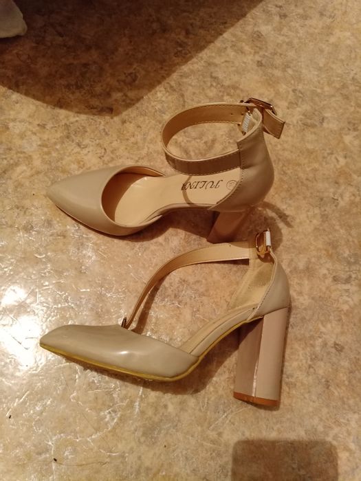 Женская обувь продам