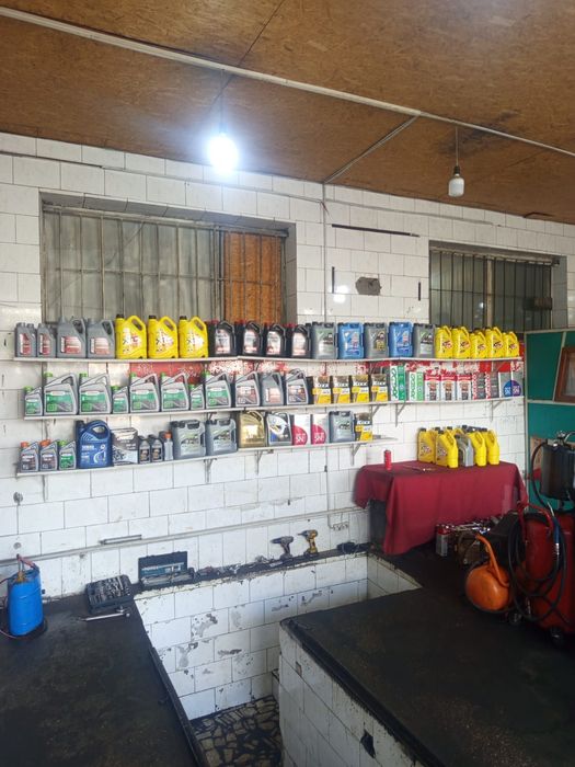 Два гаража с ямами