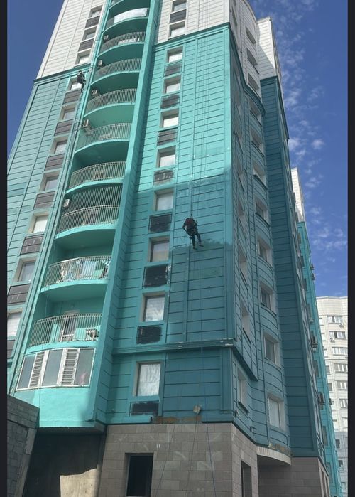 Альпинисты ,  высотные работы