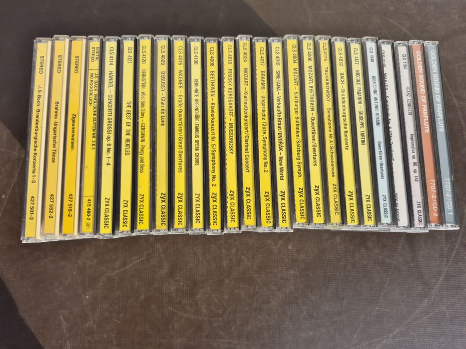 Vand 24 CD muzică clasică mixta,colectia Gala klasic & colectia ZYX .