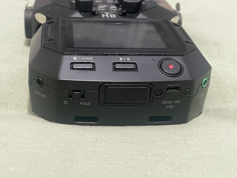 Zoom H8 аудио рекордер