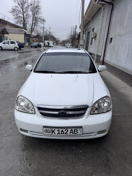 Lasetti avtomat sotiladi srochni