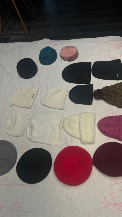 Шапки разные женские