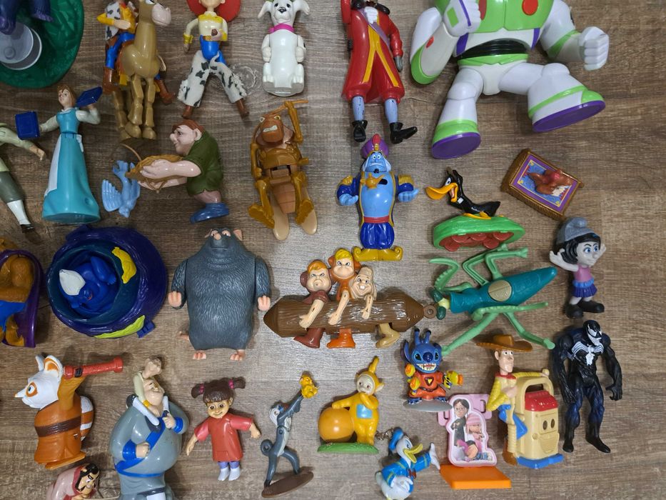 Lot 50 figurine (majoritatea Happy Meal Mc Donalds, vintage)
