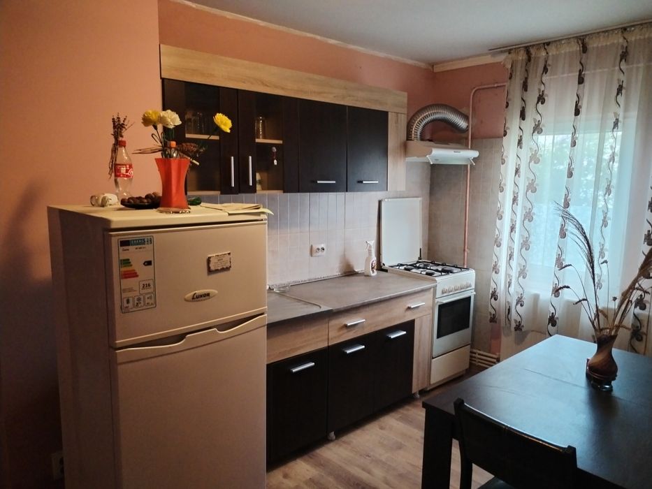 Vând apartament 2 camere