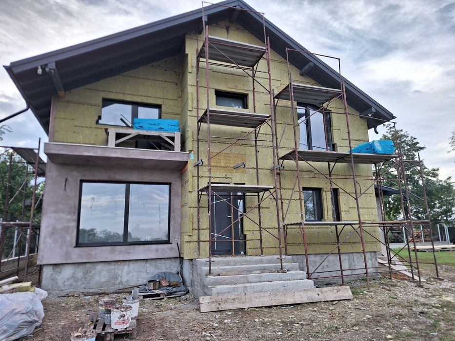 Execut lucrări în construcții