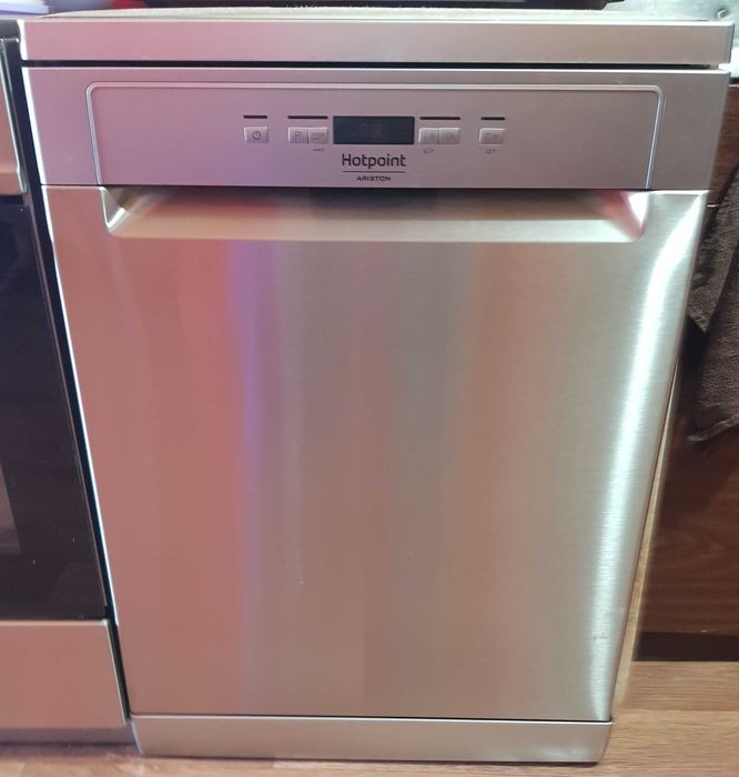 Съдомиялна Hotpoint Ariston HFC3B19X 13 комплекта