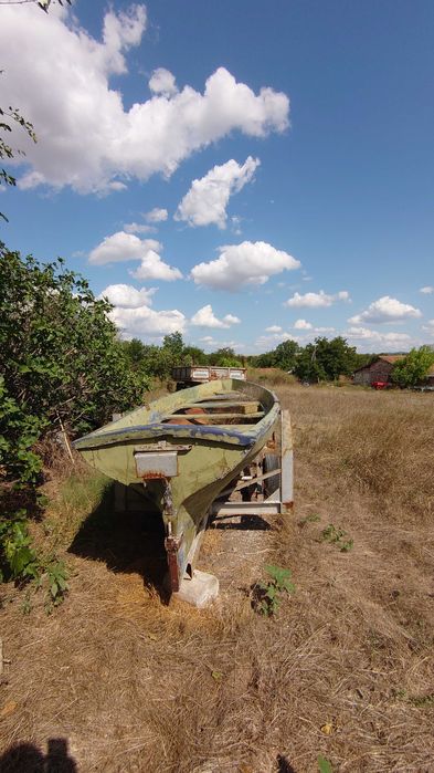 Лодка мичуринка с колесник