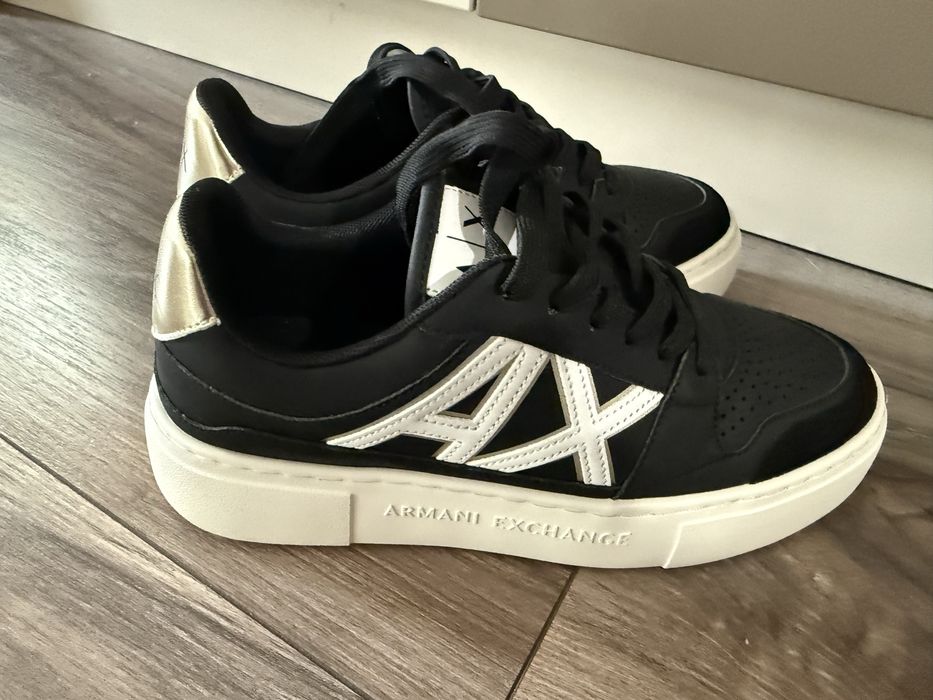 Armani Exchange обувки