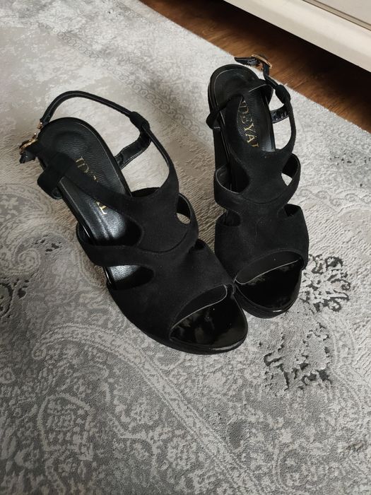 Босоножки в идеальном состоянии