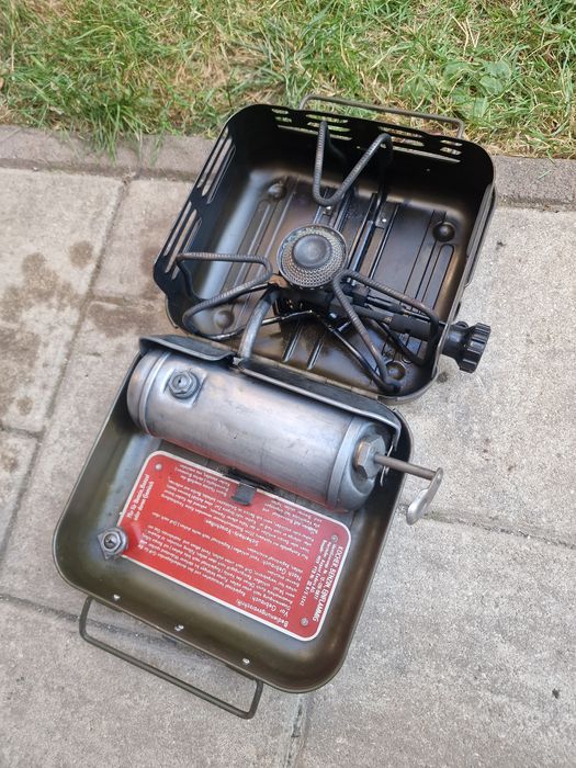 Aragaz camping pe benzina
