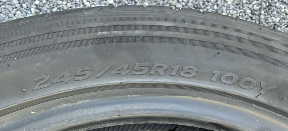 2бр 245/45/18 на 7мм с 22дот Момо