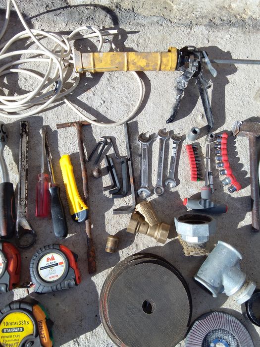 Scule de mana,șuruburi!