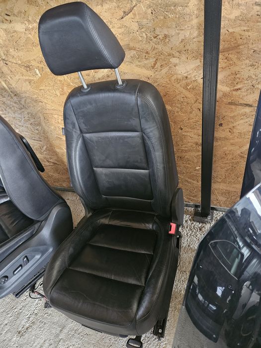 Interior scaune tiguan VOLAN STANGA nu ca celelalte de pe olx de angli