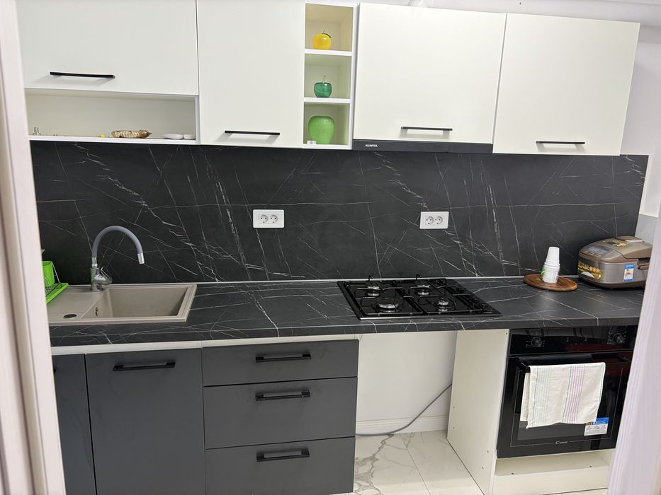 Inchiriez apartament 3 camere