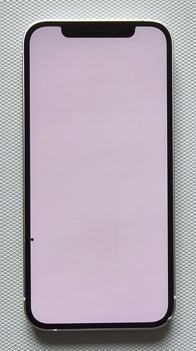 iPhone 12 сотилади , кўриниши расмларда . 64gb