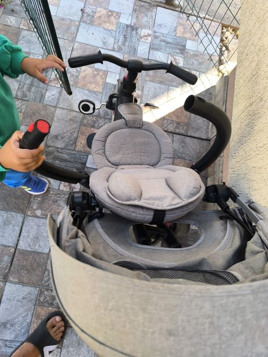 Tricicletă pentru copii