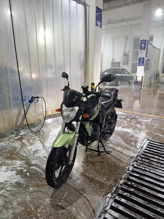 Продам мотоцикл Racer nitro 250
