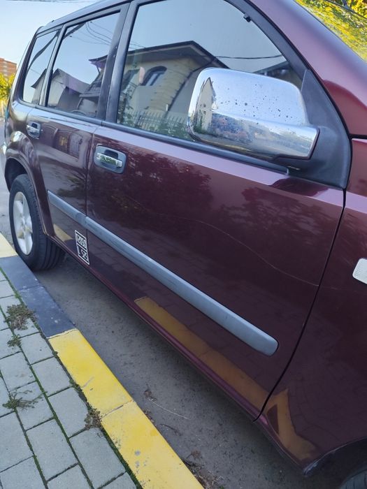 Nissan X trail T30