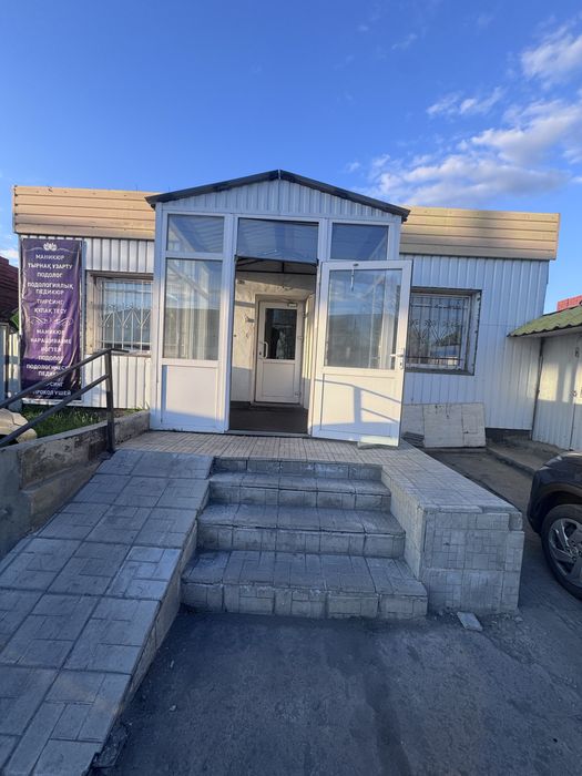 Здание в центре Фёдоровки