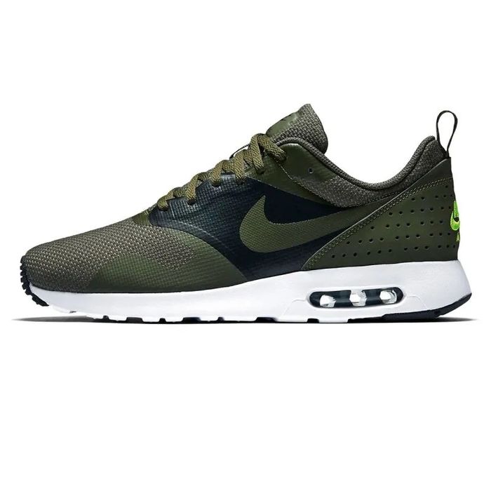 Nike Air Max Tavas SE-оригинални маратонки