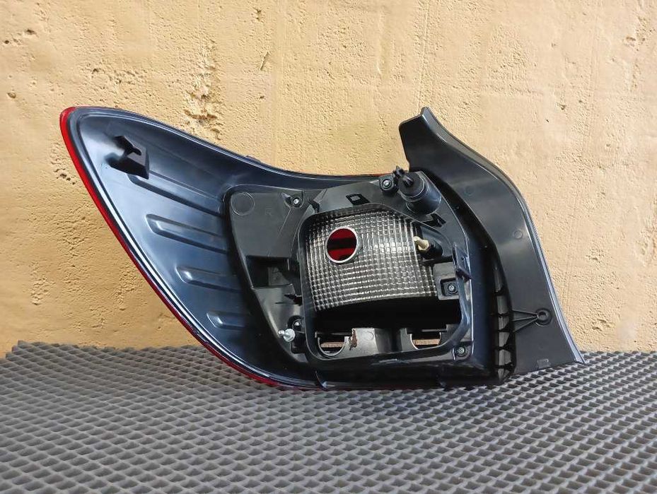 Фонарь правый Renault Logan 2 с 2017 г( рестайлинг)
