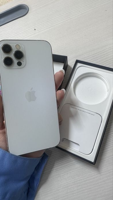 iPhone 12 pro, белый айфон
